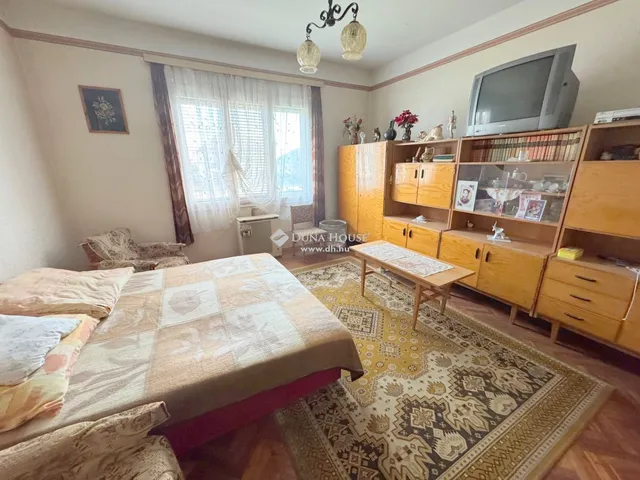 Eladó ház Tiszaeszlár 120 nm