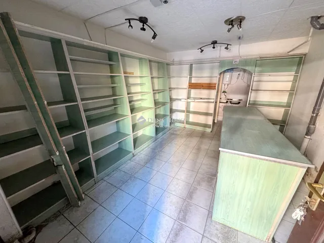 Eladó garázs Nyíregyháza, Érkert 17 nm