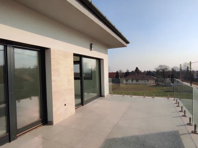 Eladó ház Érd, Fenyves-Parkváros 174 nm