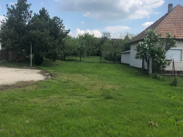 Eladó ház Ráckeresztúr 250 nm