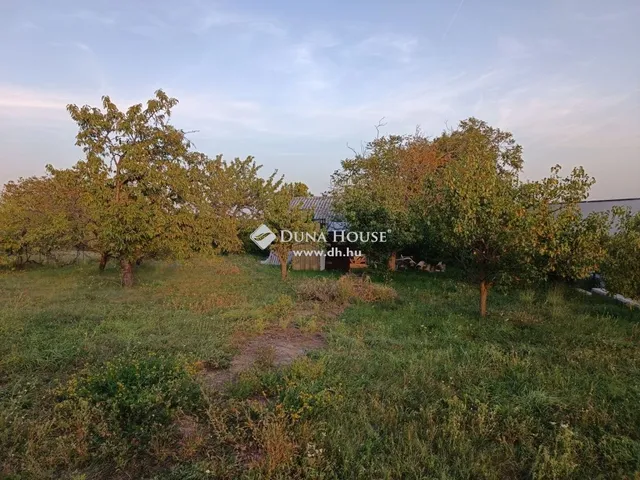 Eladó telek Érd 1323 nm