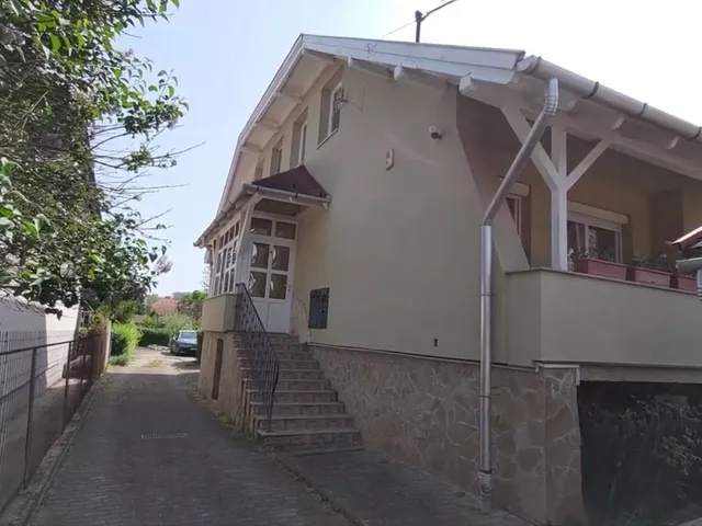 Eladó ház Százhalombatta 176 nm