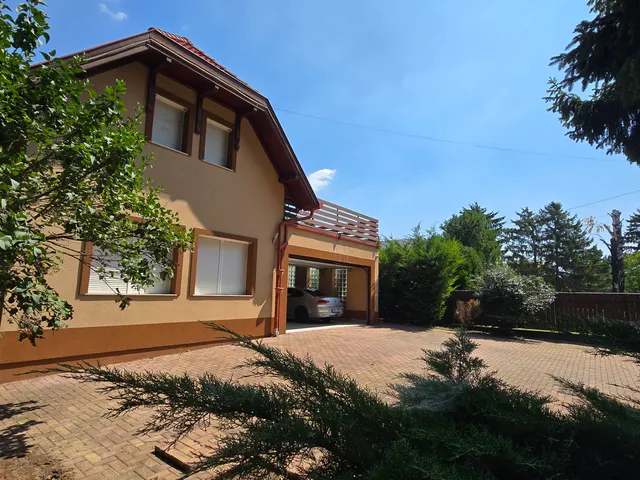 Eladó ház Tárnok 185 nm