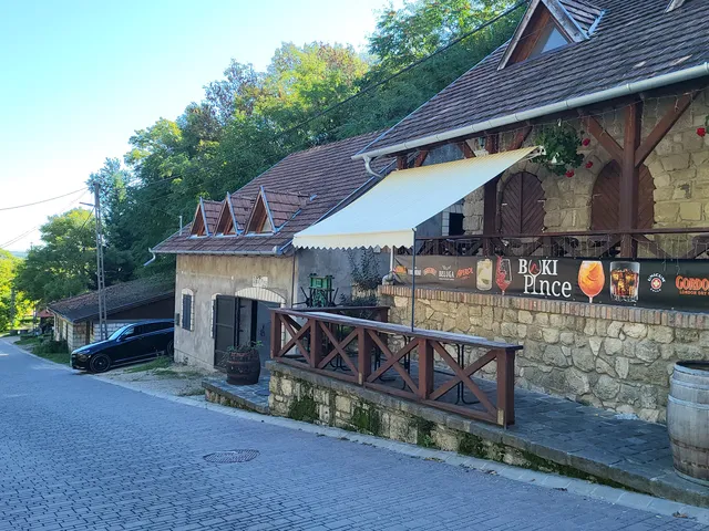 Eladó kereskedelmi és ipari ingatlan Érd, Ófalu 150 nm