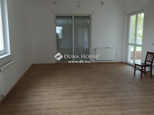 Eladó ház Herceghalom 140 nm