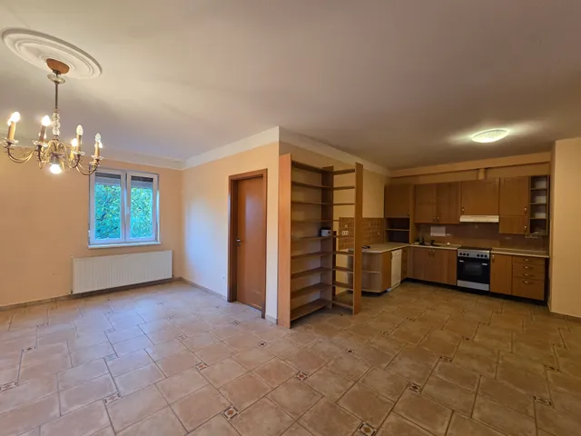 Eladó lakás Tárnok 77 nm