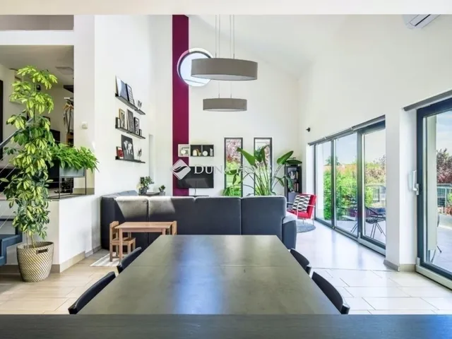 Eladó ház Herceghalom 139 nm