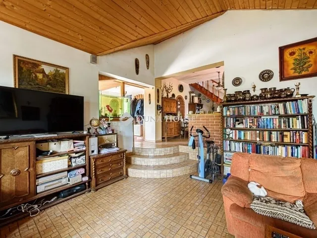 Eladó ház Érd 200 nm