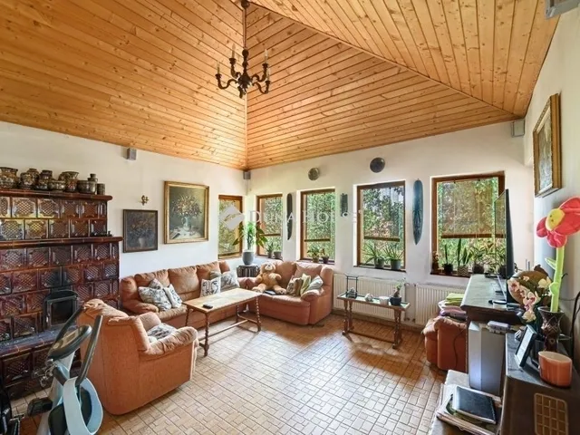 Eladó ház Érd 200 nm