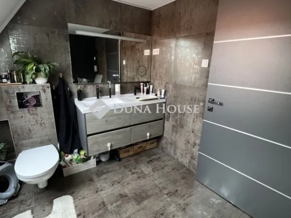 Eladó lakás Törökbálint 106 nm