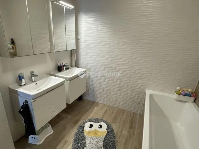 Eladó lakás Biatorbágy 74 nm
