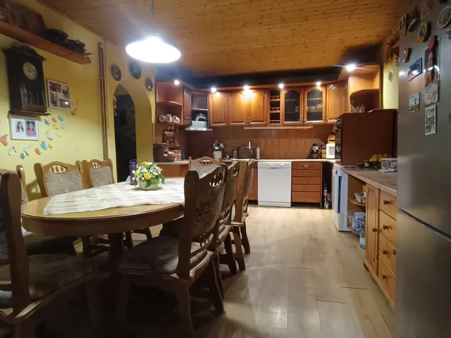 Eladó ház Százhalombatta, Óváros 140 nm