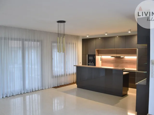 Kiadó lakás Budapest VI. kerület, Nagykörúton belüli terület, Andrássy út 177 nm