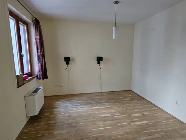 Kiadó lakás Budapest VI. kerület, Diplomatanegyed, Benczúr utca 137 nm