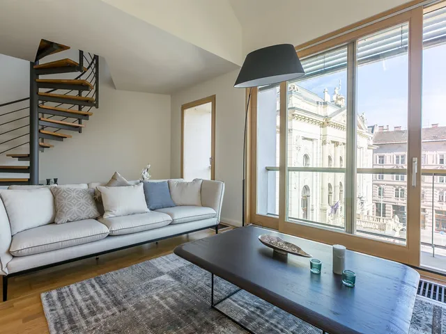 Kiadó lakás Budapest I. kerület, Várnegyed, Szalag utca 103 nm