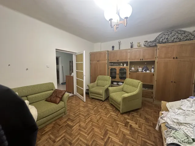 Eladó ház Budaörs, Budapesti út 131 171 nm