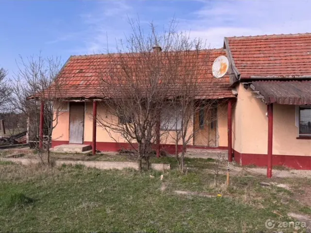 Eladó ház Görbeháza 70 nm
