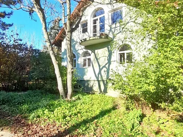 Eladó ház Csobánka 350 nm