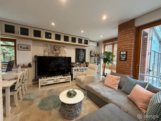 Eladó ház Budapest II. kerület, Adyliget 200 nm