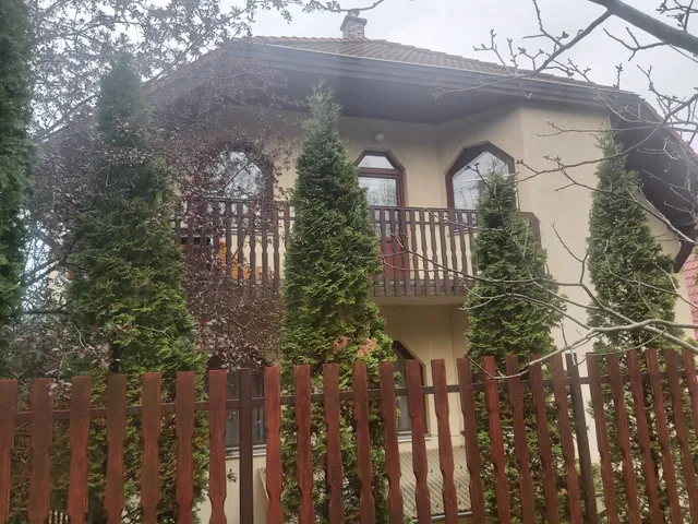 Eladó ház Gyöngyös 280 nm