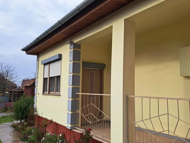 Eladó ház Kartal, Bartók Béla út 17. 75 nm