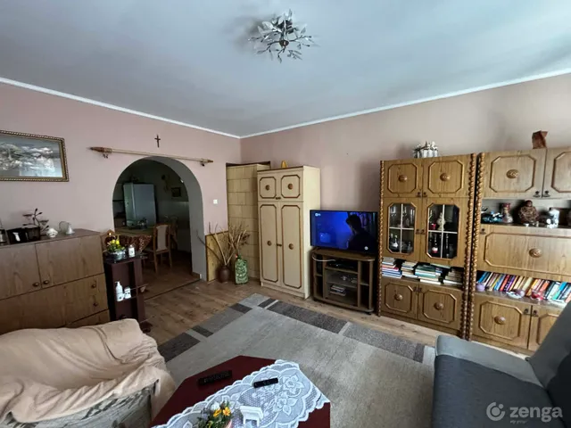 Eladó ház Komló 98 nm