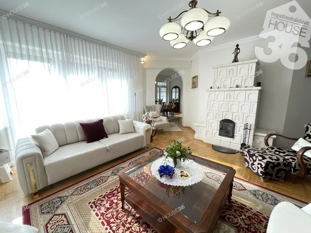 Eladó ház Kecskemét, Vacsihegy 280 nm
