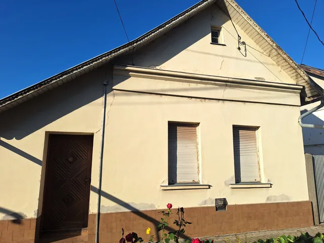 Eladó ház Makó 120 nm