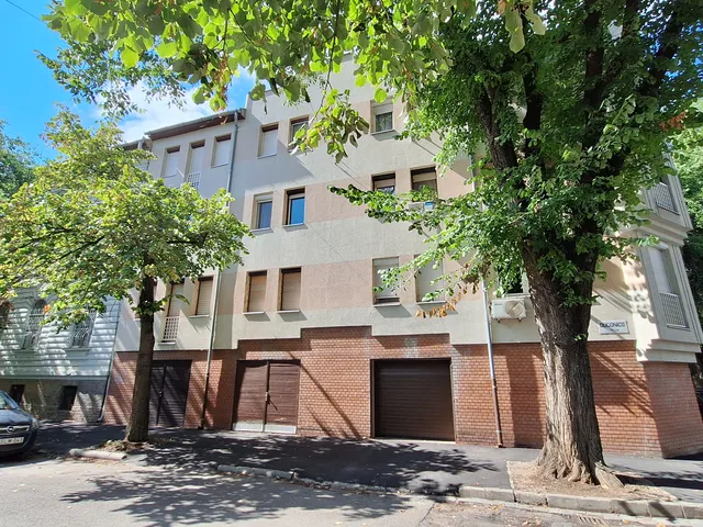 Eladó lakás Szeged 76 nm