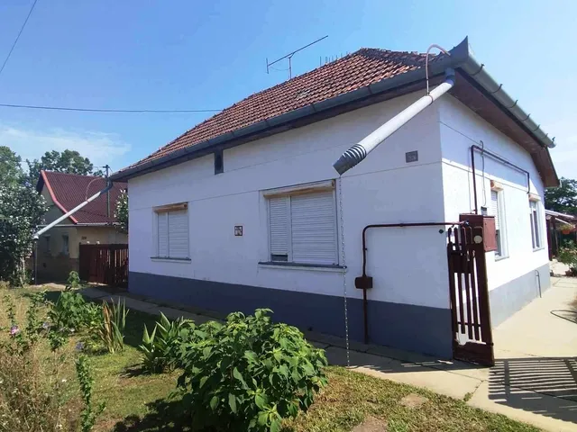 Eladó ház Rákóczifalva 95 nm