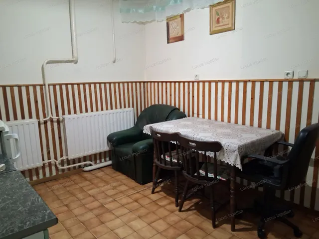 Eladó ház Kengyel 100 nm