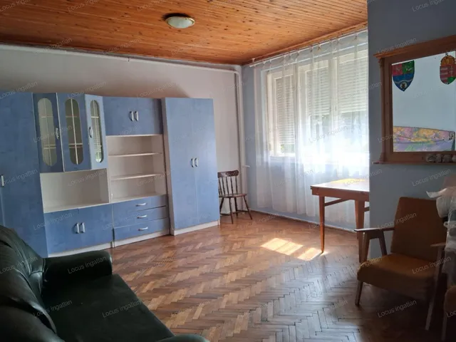 Eladó ház Kengyel 100 nm