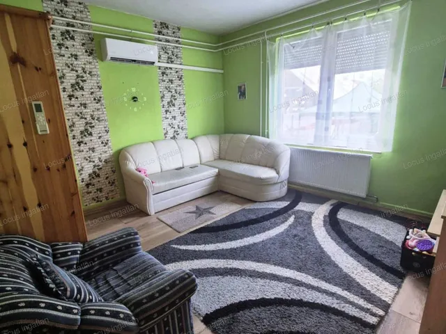 Eladó ház Szolnok, Belváros 153 nm