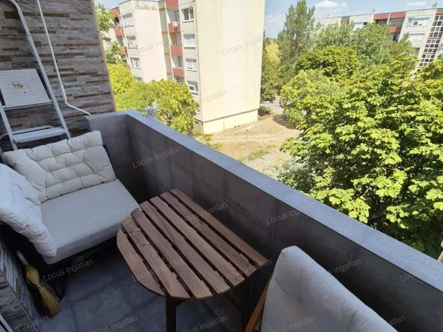 Eladó lakás Szolnok, Széchenyi-lakótelep 67 nm