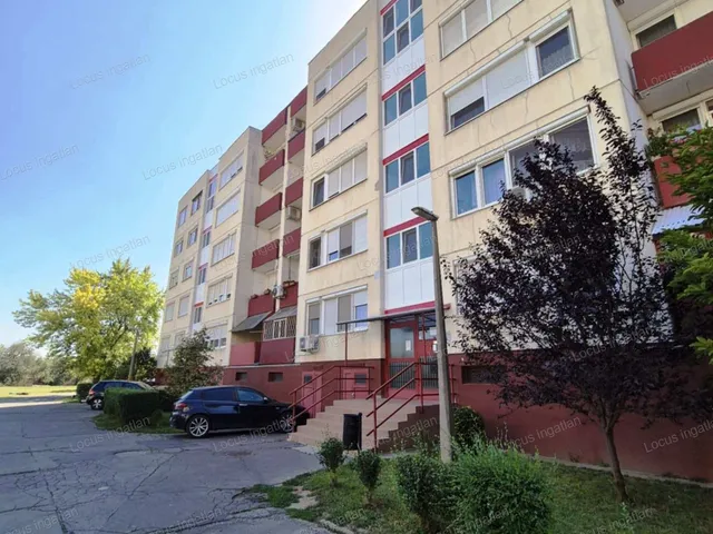 Eladó lakás Szolnok, Széchenyi-lakótelep 51 nm