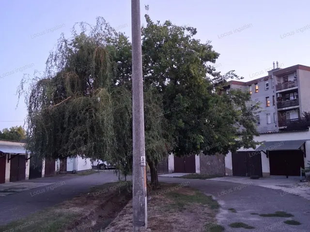 Eladó garázs Törökszentmiklós 15 nm