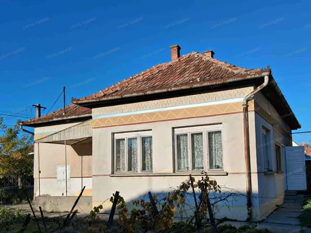 Eladó ház Törökszentmiklós 80 nm