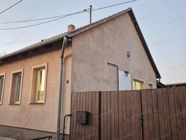 Eladó ház Szolnok, Déli városrész 50 nm