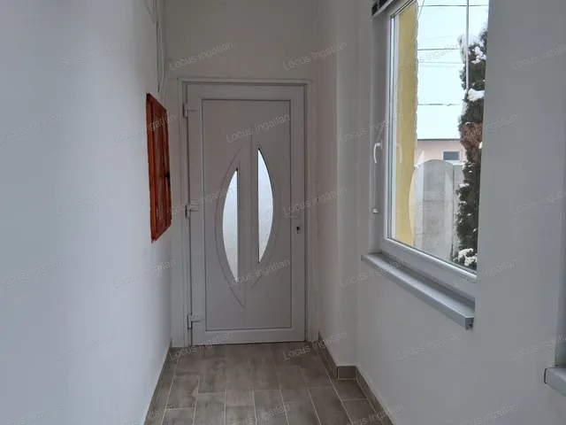 Eladó ház Tiszatenyő 74 nm