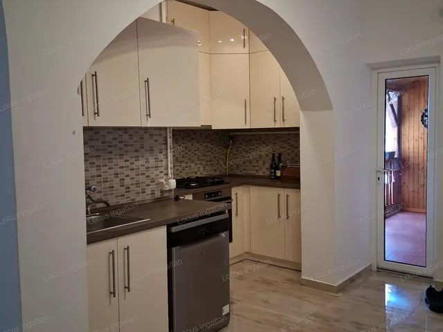 Eladó ház Tiszatenyő 74 nm