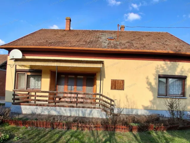 Eladó ház Karcag, Nagyvénkert 101 nm