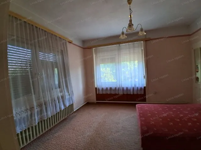 Eladó ház Újszász 90 nm