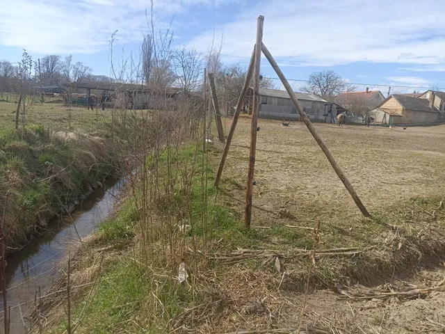 Eladó telek Karmacs, Kisfaludy Sándor utca 1 1758 nm