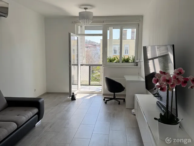 Kiadó lakás Esztergom, Aranyhegy 54 nm