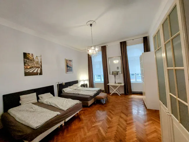 Kiadó lakás Budapest VI. kerület, Nagykörúton belüli terület, Ó utca 165 nm