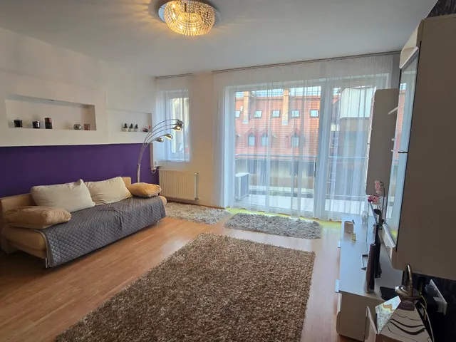 Kiadó lakás Budapest VII. kerület, Külső-Erzsébetváros, Dob utca 101 78 nm