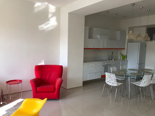 Kiadó lakás Budapest XII. kerület, Németvölgy, Németvölgyi út 90 nm