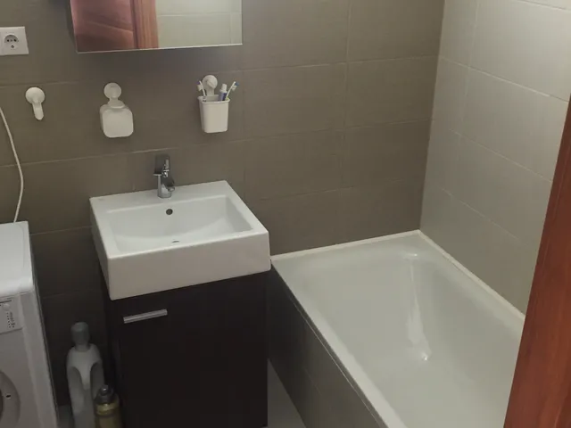 Kiadó lakás Budapest XI. kerület, Gellérthegy, Szirtes út 44 nm