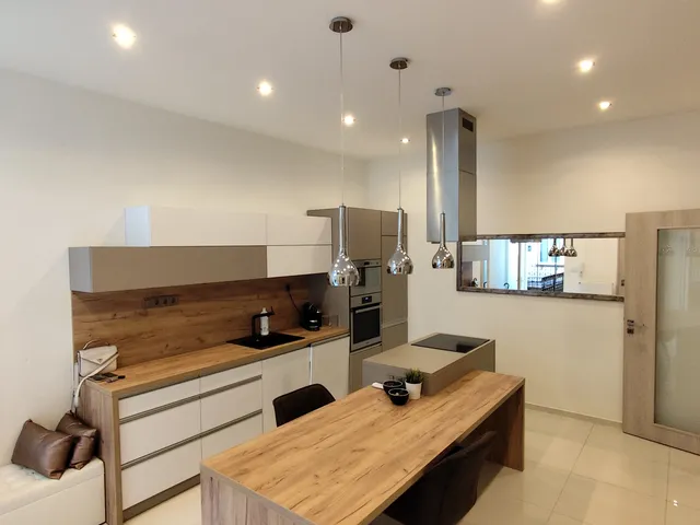 Kiadó lakás Budapest VI. kerület, Nagykörúton belüli terület, Zichy Jenő 71 nm