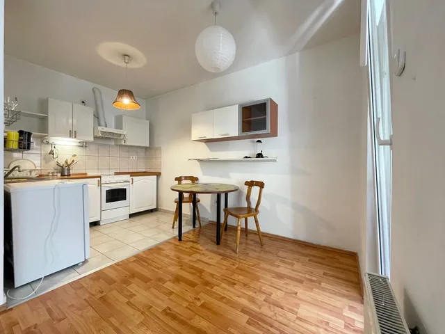 Kiadó lakás Budapest IX. kerület, Rehabilitációs terület IX. ker., Viola utca 31 nm